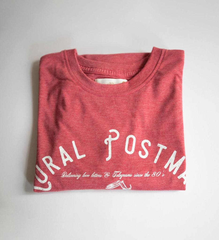 Rural Postman | red mélange t-shirt - Rural Love Classics